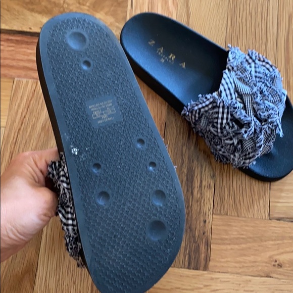 Zara Gingham Slides - Picture 2 of 2
